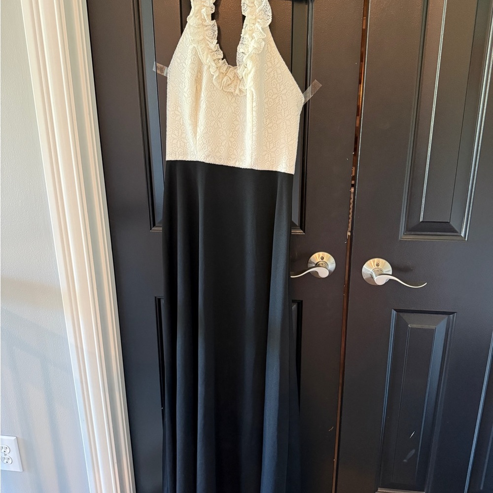 Vintage Elegant Two-Tone Maxi Dress